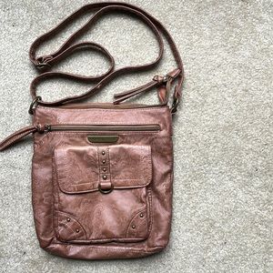 Stone Mountain sling back purse